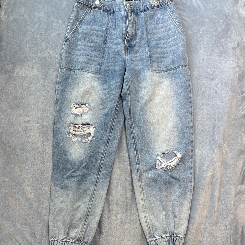 Forever 21 Light Blue Distressed Boyfriend Jogger Jeans
